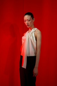 backstage-defile-haider-ackermann-automne-hiver-2019-2020-paris-coulisses-47.thumb.jpg.61f4c0b0d463d570c8b3ac93cc62cc95.jpg