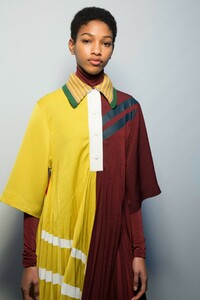 backstage-defile-lacoste-automne-hiver-2019-2020-paris-coulisses-107.thumb.jpg.b8e5fd3908a88a9ea54e4aa3bd79e6c8.jpg