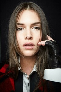 backstage-defile-redemption-automne-hiver-2019-2020-paris-coulisses-42.thumb.jpg.f07a358eecd49b197964bc9f85b66dc9.jpg