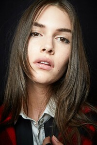 backstage-defile-redemption-automne-hiver-2019-2020-paris-coulisses-44.thumb.jpg.356b47c4591c575a77a45261ebb2f776.jpg