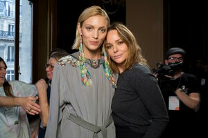 backstage-defile-stella-mccartney-automne-hiver-2019-2020-paris-coulisses-117.thumb.jpg.9c70e004c0a88d53dd64d8a9151886ee.jpg