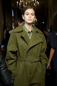 backstage-defile-stella-mccartney-automne-hiver-2019-2020-paris-coulisses-39.thumb.jpg.4abcdb5b3ce9b802c8331c92aaed64db.jpg