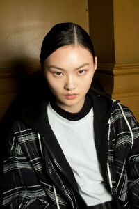 backstage-defile-stella-mccartney-automne-hiver-2019-2020-paris-coulisses-4.thumb.jpg.a93c8bba028b9817705dc0c761644608.jpg