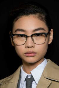 backstage-defile-thom-browne-automne-hiver-2019-2020-paris-coulisses-177.thumb.jpg.e6b09dfb5ece5aac251b27eeafed2f67.jpg