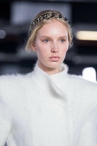 balmain_0124.thumb.jpg.fd13c723dfd9261aa09a4125c39bf116.jpg