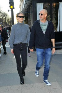 bar-refaeli-and-husband-adi-ezra-are-all-smiles-as-they-leave-lavenue-restaurant-in-paris-france-250219_6.jpg