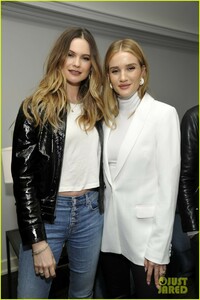 behati-prinsloo-rosie-huntingon-whitely-7-for-all-mankind-53.jpg