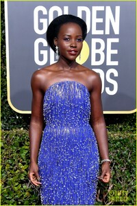 black-panther-golden-globes-2019-11.jpg