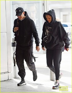 channing-tatum-jessie-j-airport-photos-21.jpg