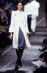 chloe-rtw-fall-1999-collection-paris-shutterstock-editorial-6905695ch.jpg