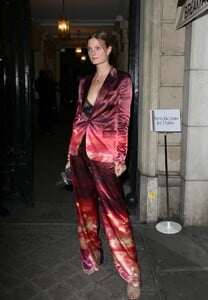 constance-jablonski-cocktail-party-at-the-paris-fashion-week-03-03-2019-3.jpg