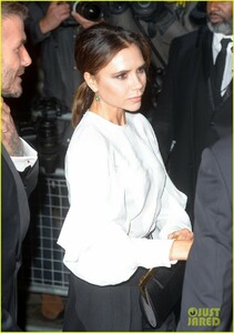 david-victoria-beckham-step-out-for-portrait-gala-in-london-17.jpg