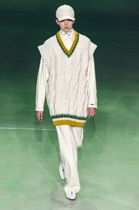 defile-lacoste-automne-hiver-2019-2020-paris-look-25.thumb.jpg.55726ee8daaa3614ba41333635af4680.jpg