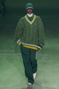 defile-lacoste-automne-hiver-2019-2020-paris-look-41.thumb.jpg.3f1e1aa5b764eb1f76577a21143bce03.jpg