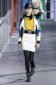 defile-louis-vuitton-automne-hiver-2019-2020-paris-look-39.thumb.jpg.e78d93f17a72edcb0efcb8909b8c3818.jpg