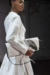 detail-defile-jil-sander-automne-hiver-2019-2020-milan-detail-11.jpg