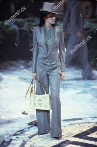 givenchy-fall-1998-hc-paris-shutterstock-editorial-6906143y.jpg