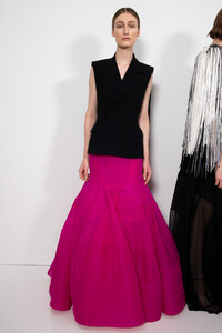 givenchy-hc-bks-v-rs19-8576.thumb.jpg.b4ed1973a1f24998f2d72462d8a1f4ef.jpg