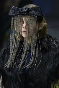 gucci-clp-m-rf19-0232.thumb.jpg.5638210191b7e290e9c21c044d87c772.jpg