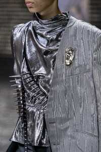 gucci-clp-v-rf19-0251.thumb.jpg.4de74c1f5ba6f0817884aab8055c1625.jpg