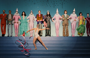 gucci-spring-2019-ad-campaign-the-impression-02.thumb.jpg.9ea9f68a8ef07d3f11af8beaed4b327c.jpg