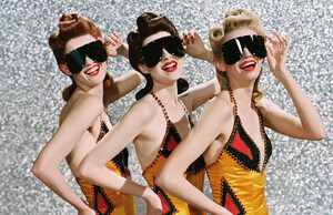 gucci-spring-2019-ad-campaign-the-impression-14.thumb.jpg.eecb02caa085e35eff239a98b75bfd2c.jpg