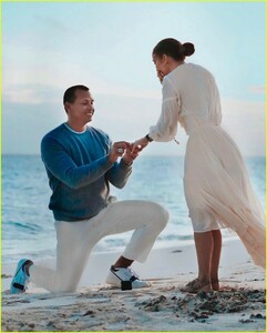 jennifer-lopez-proposal-instagram-march-2019-03.jpg