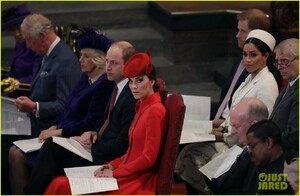 kate-middleton-meghan-markle-hug-greet-each-other-commonwealth-day-15.jpg