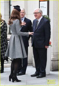 kate-middleton-queen-elizabeth-solo-outing-09.jpg