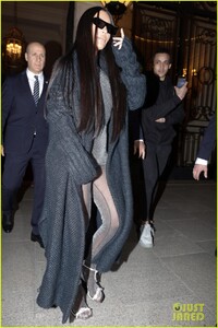 kim-kardashian-goes-sheer-in-paris-12.jpg