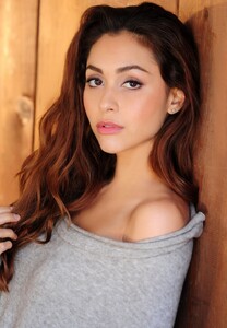 kinopoisk.ru-Lindsey-Morgan-2828394.jpg