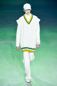 lacoste_rtw_fall_2019_paris_fashion_week_pfw_025(1).thumb.jpg.7c60d42d0b3484f1b7f0446e6c9ef56e.jpg