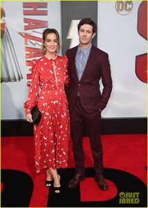 leighton-meester-adam-brody-shazam-premiere-05.jpg