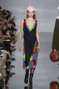 loewe-rf19-4545.thumb.jpg.02ff138603d157da762ddcd4f361a4b0.jpg