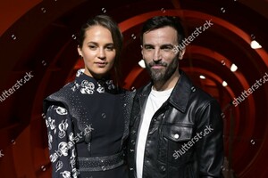 louis-vuitton-show-front-row-fall-winter-2019-paris-fashion-week-france-shutterstock-editorial-10129511cu.thumb.jpg.76360d85a07d53de702fd11473f92bc2.jpg