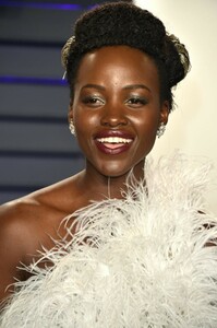 lupita-nyong-o-2019-vanity-fair-oscar-party-6.jpg