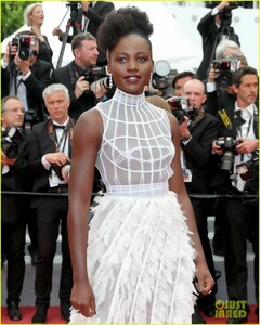 lupita-nyongo-deepika-padukone-amber-heard-stun-at-sorry-angel-cannes-10.jpg