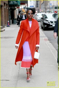 lupita-nyongo-shows-style-before-stephen-colbert-appearance-01.jpg