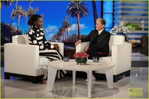 lupita-nyongo-tells-ellen-she-went-to-very-dark-places-for-us-characters-02.thumb.jpg.74e688ca4f9299f1e3c1b0f56721515c.jpg