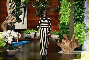 lupita-nyongo-tells-ellen-she-went-to-very-dark-places-for-us-characters-03.JPG
