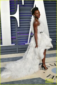 lupita-nyongo-vanity-fair-oscars-party-02.jpg