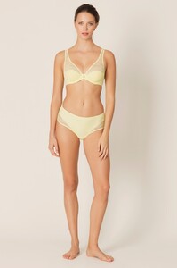 marie_jo_l_aventure-lingerie-balcony_bra-charles-0121905-yellow-0_3490368__88193.1550837340.thumb.jpg.dc41064f4a277dd77978595d57c3b9f6.jpg