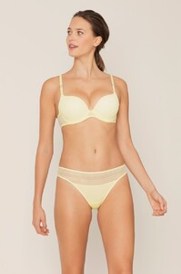 marie_jo_l_aventure-lingerie-push-up_bra-charles-0121907-yellow-0_3489447__06885.1550837375.thumb.jpg.dfb8aea6f361a501a2754bb3880983a6.jpg