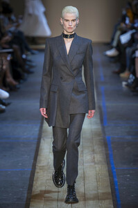 mcqueen-rf19-4675.thumb.jpg.7dbae695463424abb13a8e2e631bd2cb.jpg