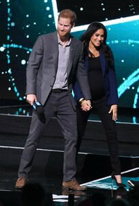 meghan-markle-and-prince-harry-we-day-uk-in-london-03-05-2019-9.jpg