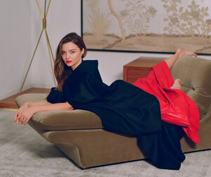 miranda-kerr-02.thumb.jpg.9ac66305797a502436386c8da6008972.jpg