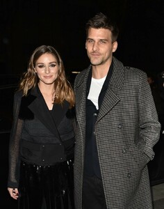 olivia-palermo-arriving-at-the-tommy-hilfiger-fashion-show-in-paris-03-02-2019-1.thumb.jpg.445d89c5fa0fc0d72c2197f1d1f9e666.jpg