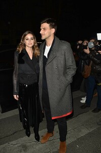 olivia-palermo-arriving-at-the-tommy-hilfiger-fashion-show-in-paris-03-02-2019-2.thumb.jpg.6fdc25ade8f50b3a8f08b5d644a7e327.jpg