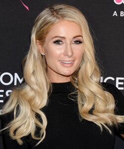 paris-hilton-an-unforgettable-evening-in-beverly-hills-3.jpg