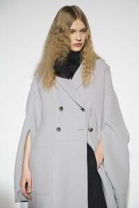 phillip-lim-bks-m-rf19-2630.thumb.jpg.93d5880af8606cdc0bb87cb4cf700352.jpg